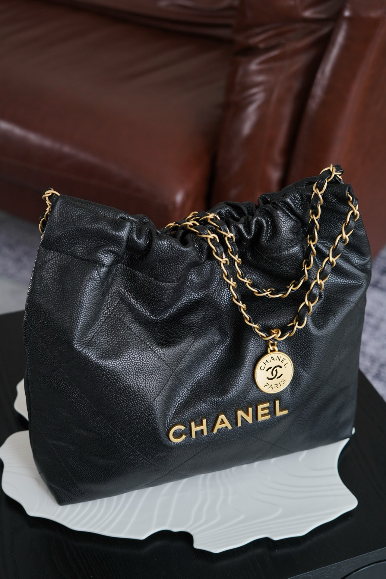 CHANEL 22 小号手袋 Chanel的包官网售价多少钱 黑金 荔枝纹