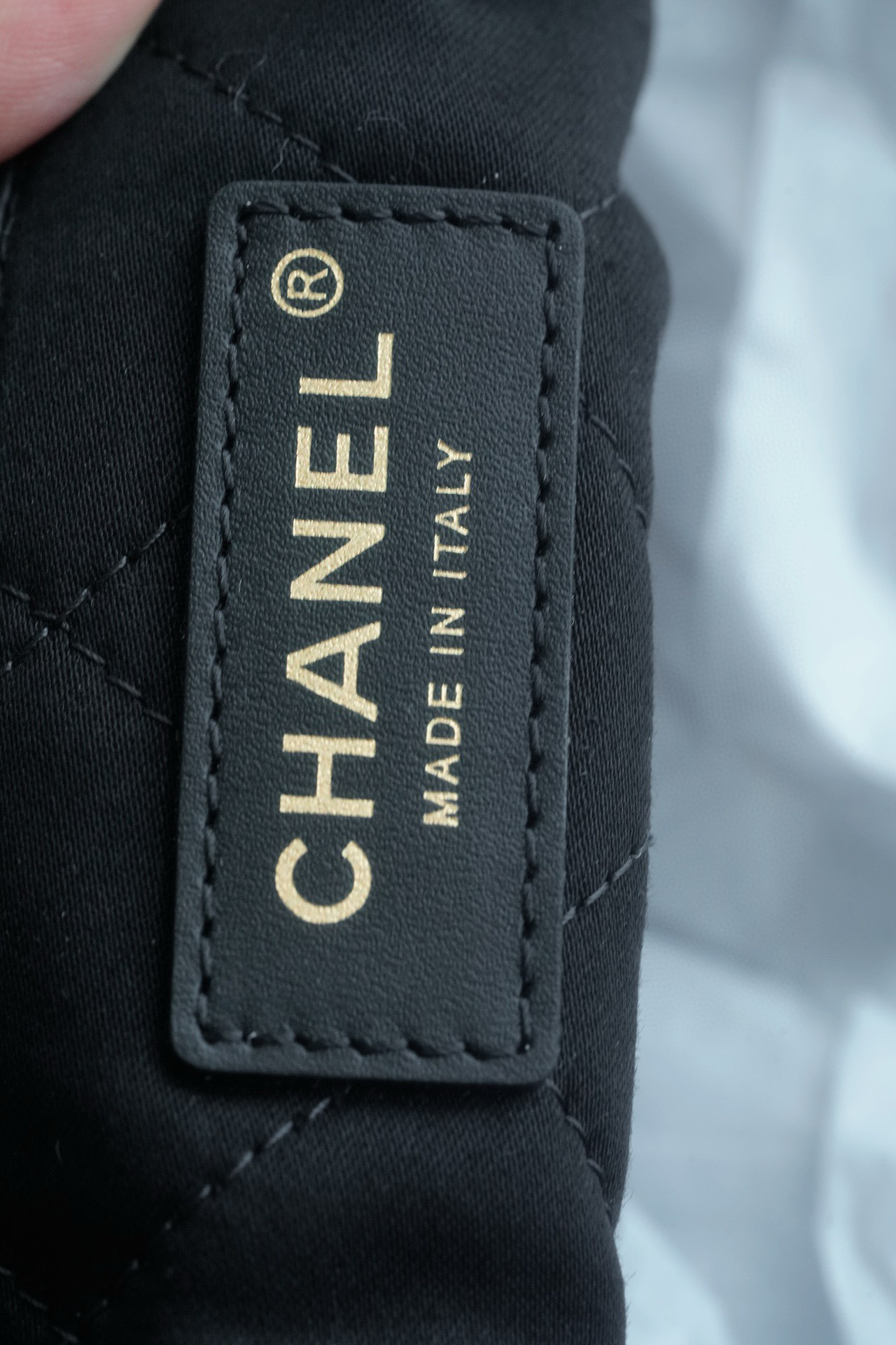 CHANEL 22 小号手袋 Chanel的包官网售价多少钱 黑金 荔枝纹